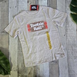 TOOTSIE ROLL | Candy Logo T-shirt in Brown/Tan sz S (Boys 6/7)
